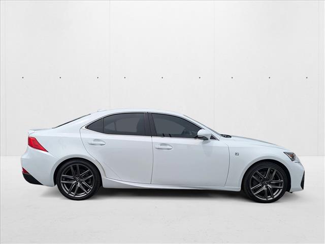 2019 Lexus IS 350 F SPORT photo 4