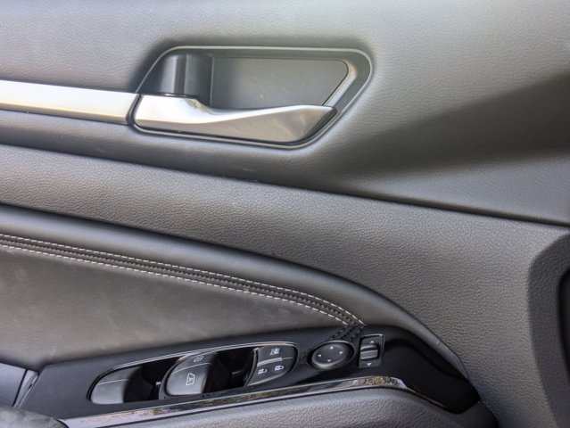 2020 Nissan Altima 2.5 SV photo 2