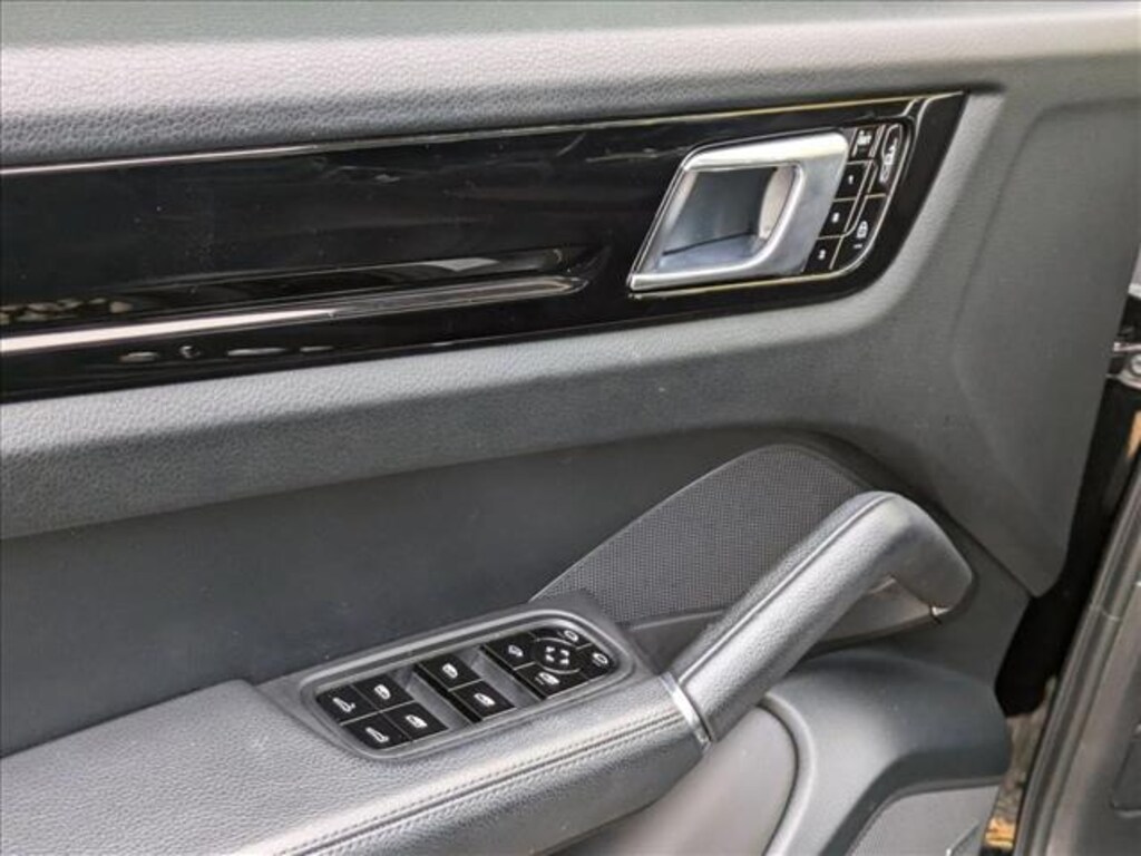 Used 2020 Porsche Cayenne  SUV