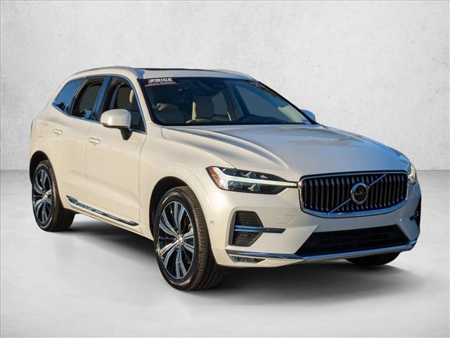 2023 Volvo XC60 B5 Ultimate photo 3