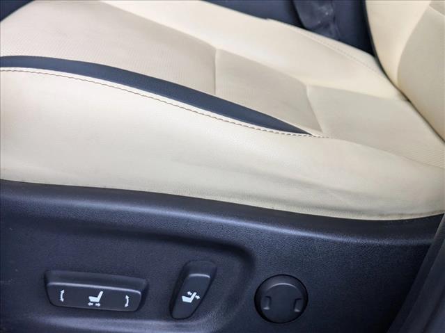 2017 Lexus NX 200t Luxury photo 4