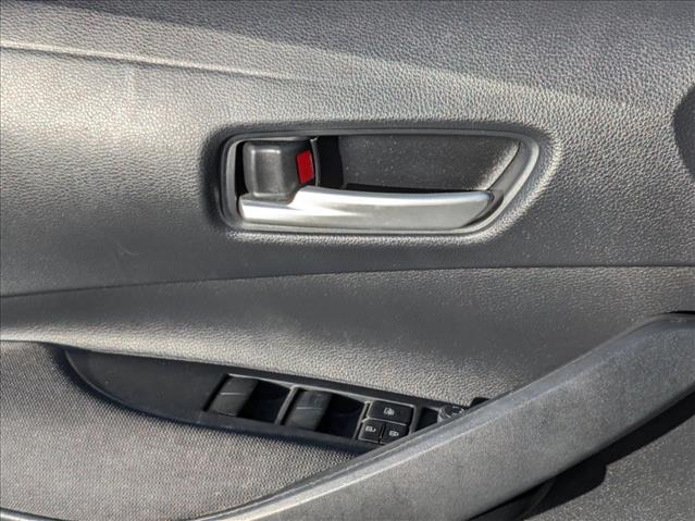 2021 Toyota Corolla Hybrid LE photo 2