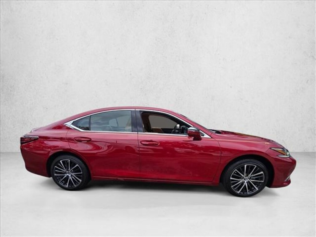 Used 2024 Lexus ES 250 Luxury Sedan