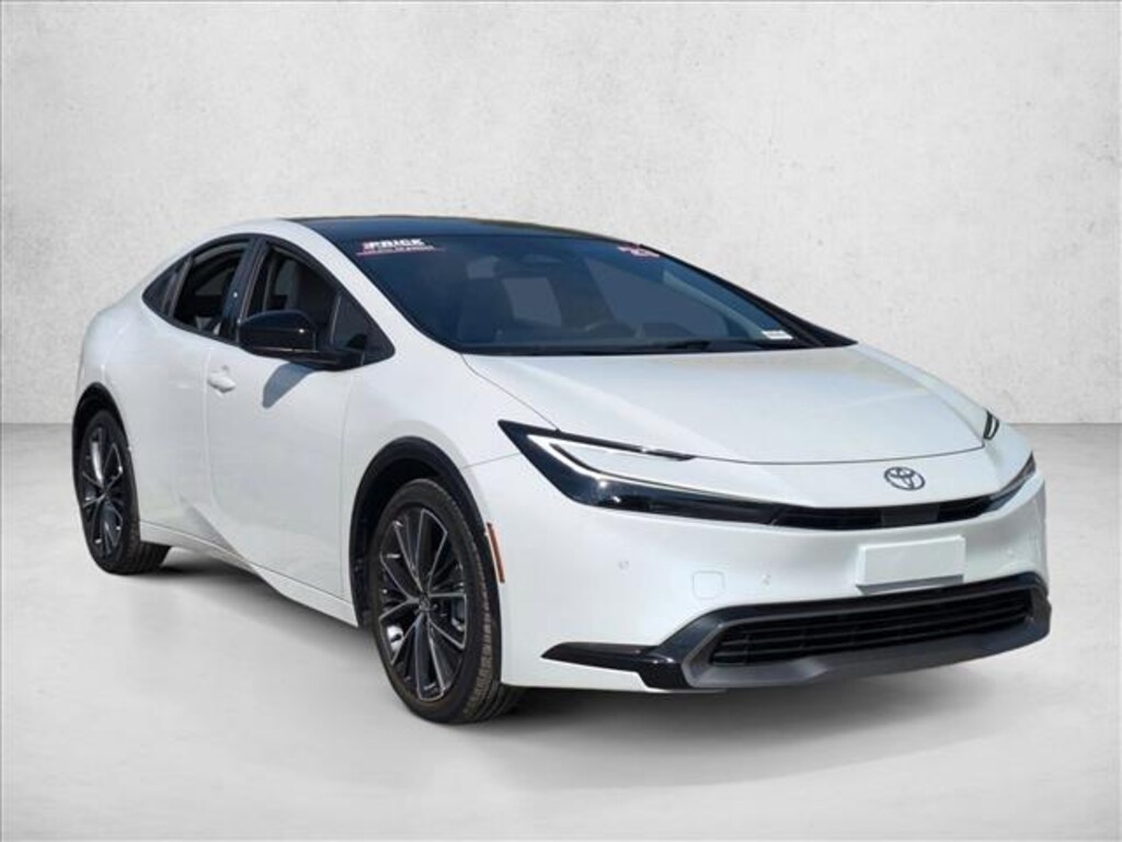 Used 2023 Toyota Prius XLE Hatchback