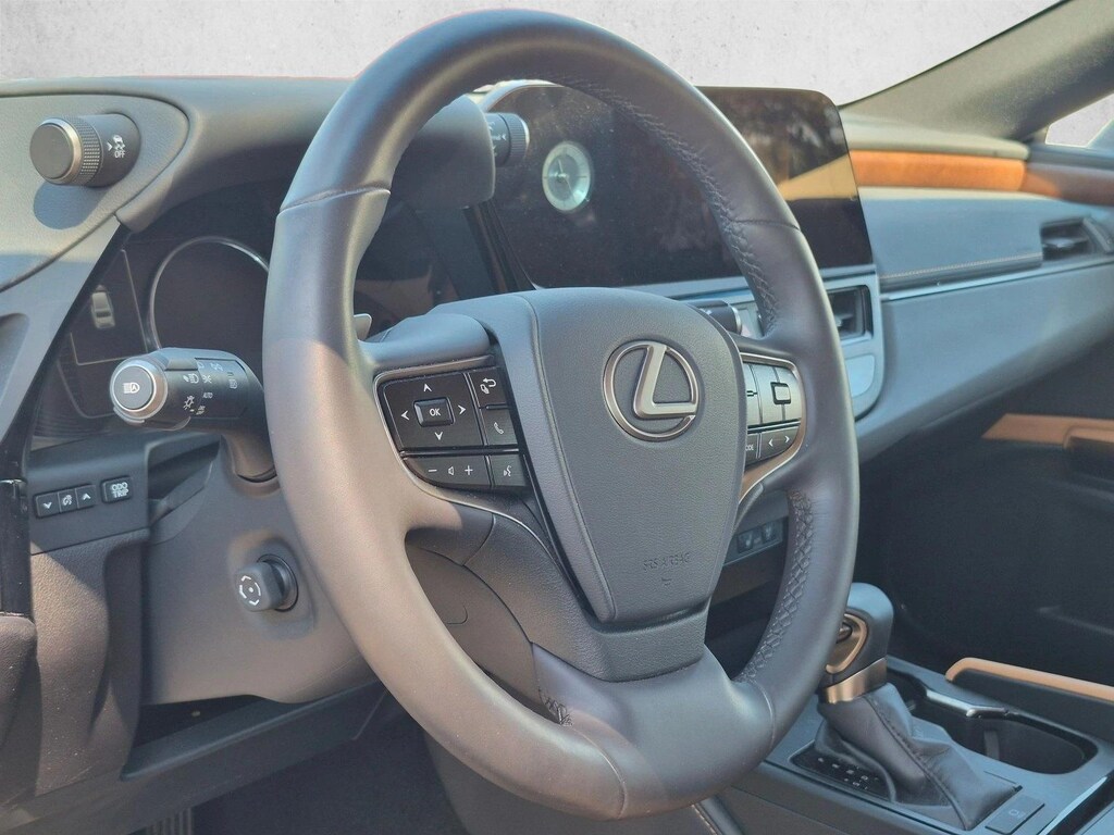 Used 2024 Lexus ES 250 Luxury Sedan