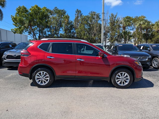 2018 Nissan Rogue SV photo 4