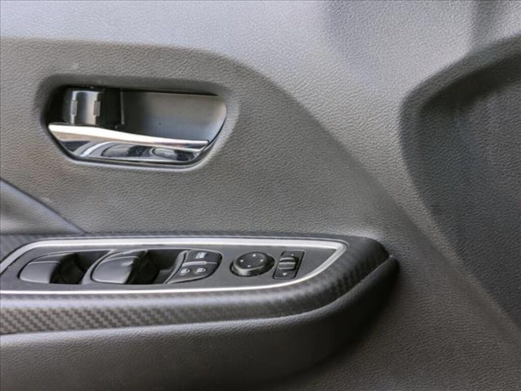 Used 2021 Nissan Versa 1.6 SR Sedan