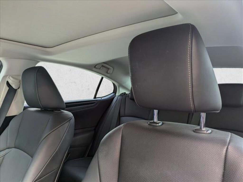 Certified 2023 Lexus ES 250  Sedan