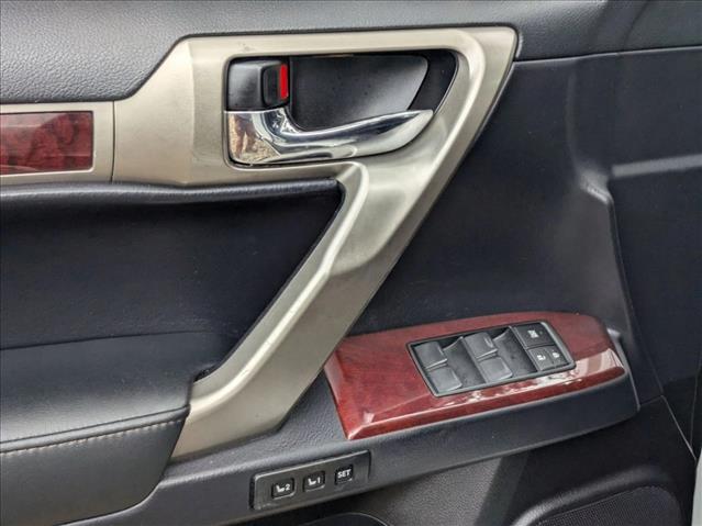 2018 Lexus GX 460 Premium photo 2