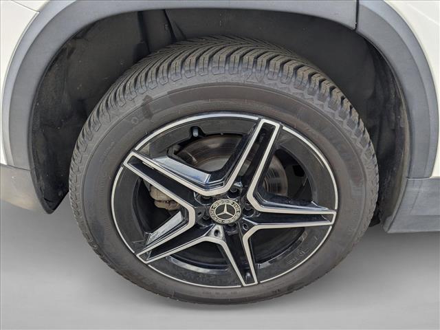 2022 Mercedes Benz GLA 250 4MATIC photo 4