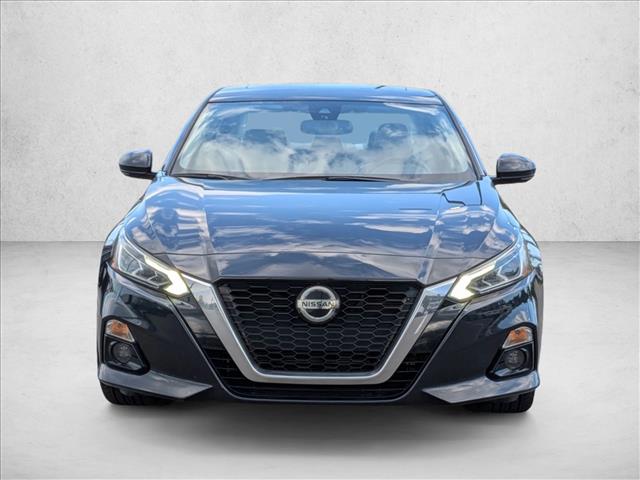 2019 Nissan Altima 2.5 Platinum photo 2