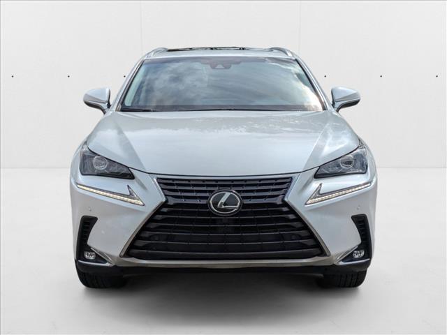 2018 Lexus NX 300 Luxury photo 2