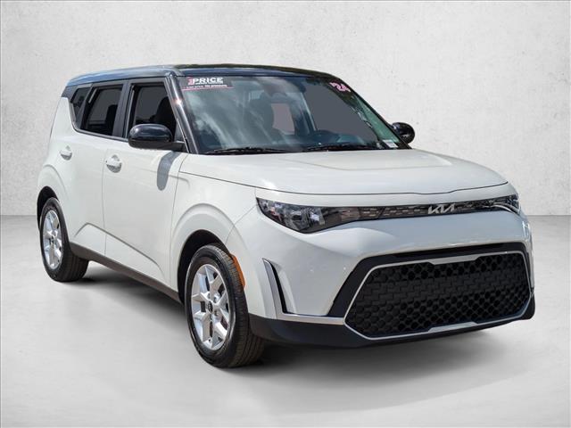 2024 Kia Soul S photo 3