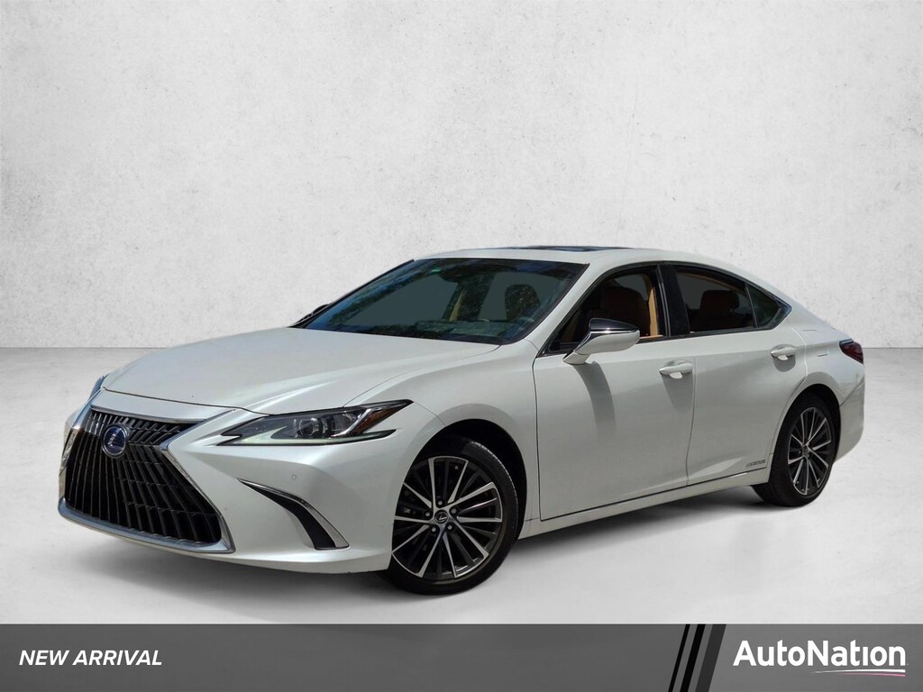 Used 2022 Lexus ES 300h Sedan
