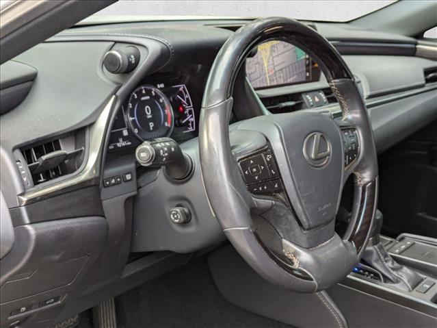2020 Lexus ES 350 Premium photo 3