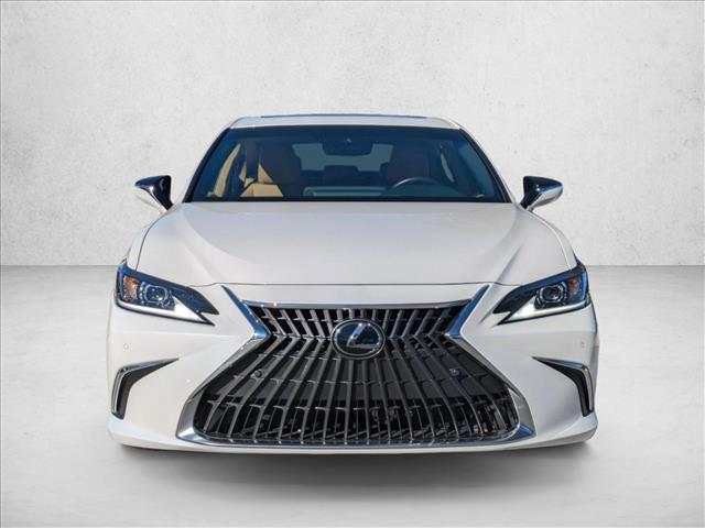 2025 Lexus ES 300h Base photo 2