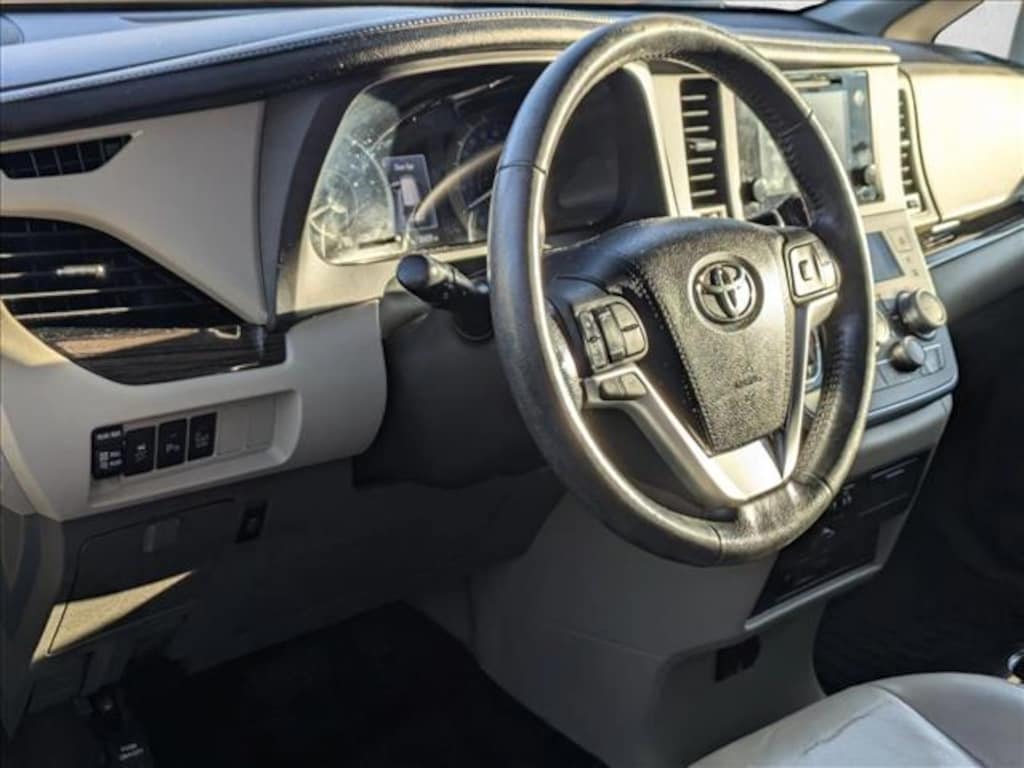 Used 2016 Toyota Sienna XLE Premium 8 Passenger Van