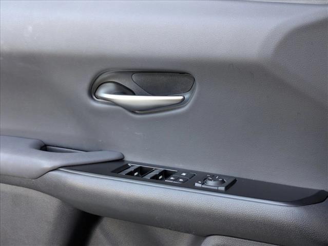 2021 Lexus UX 200 photo 2