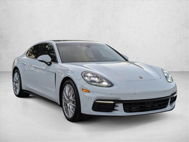 2020 Porsche Panamera 4 photo 3
