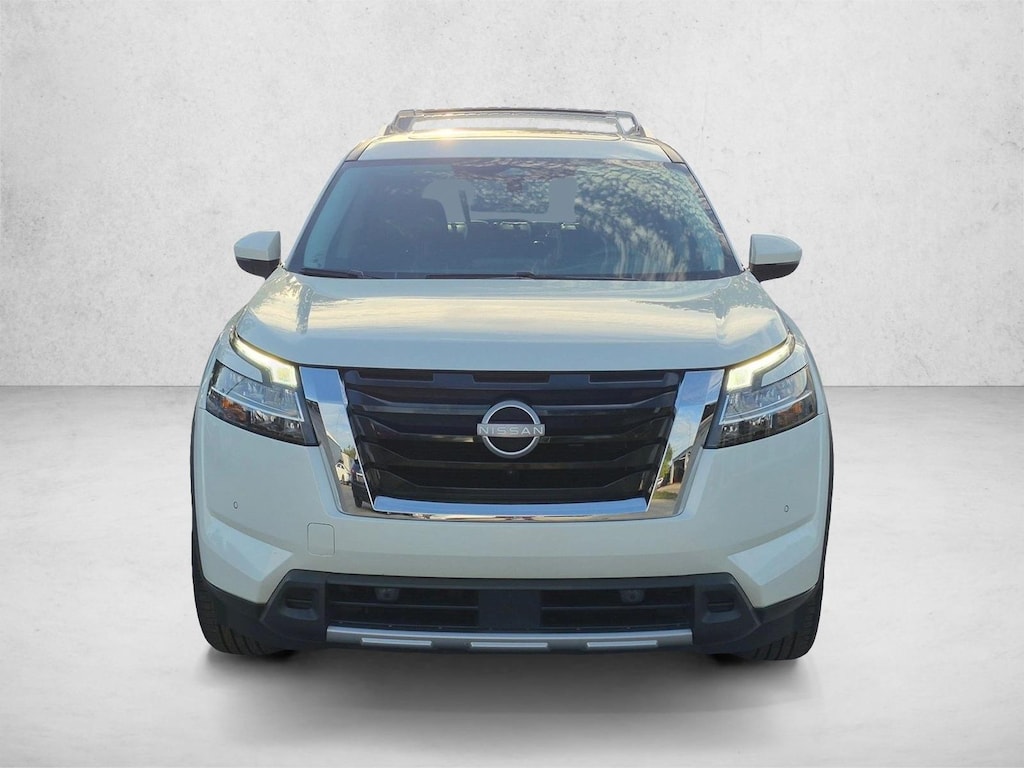 Used 2023 Nissan Pathfinder SL SUV