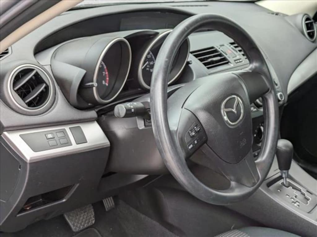 Used 2013 Mazda Mazda3 i SV Sedan