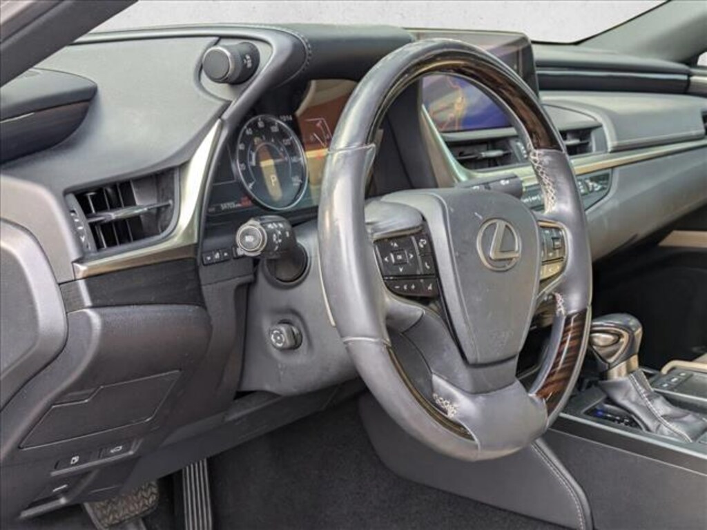 Used 2021 Lexus ES 350 Sedan