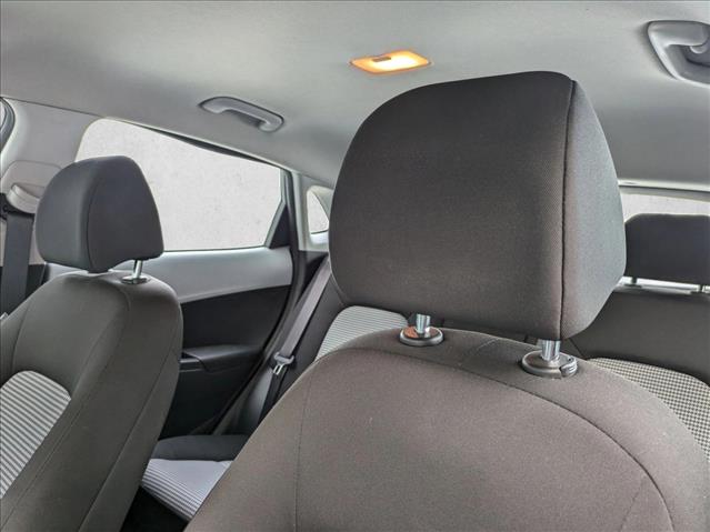 2021 Hyundai Kona SE photo 4