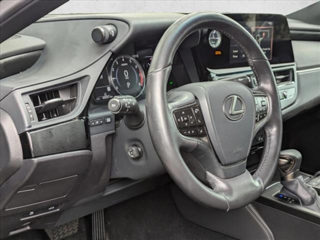 Used 2022 Lexus ES 350 Sedan