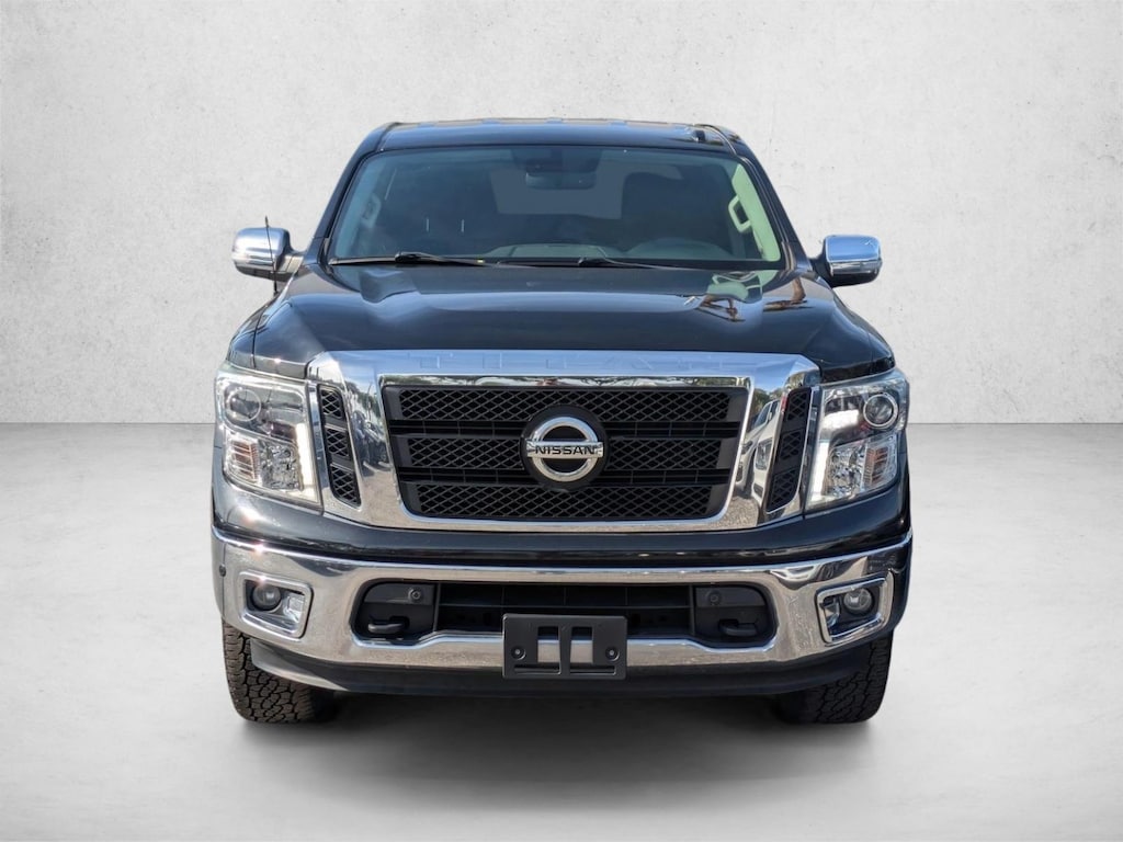 Used 2018 Nissan Titan SL Truck Crew Cab