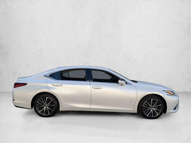 2025 Lexus ES 350 Base photo 2