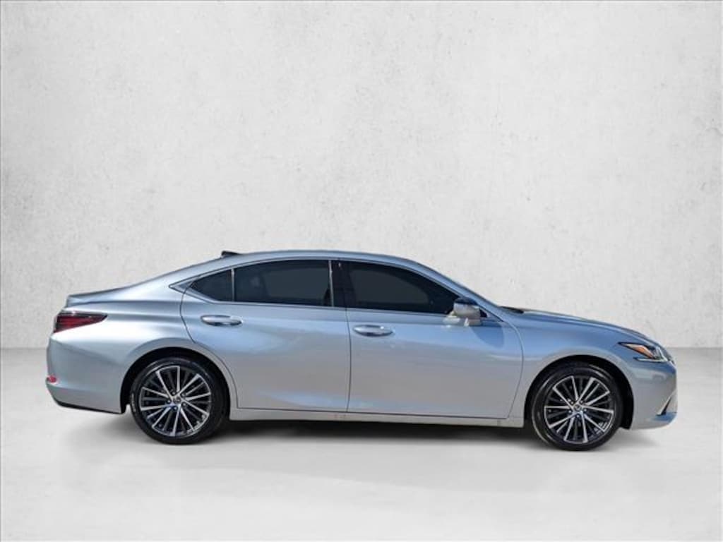 Used 2022 Lexus ES 350 Sedan
