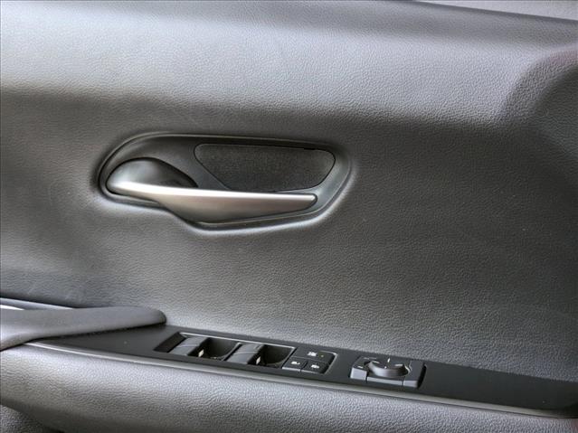 2019 Lexus UX 200 photo 2