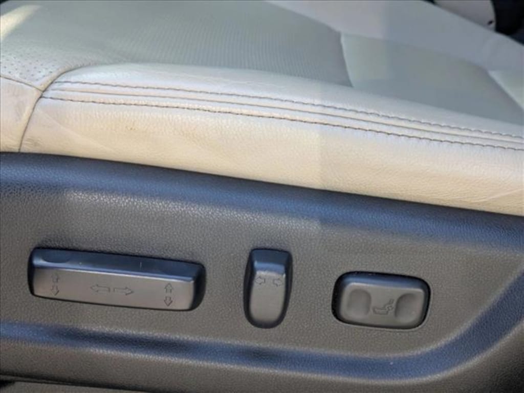 Used 2016 Honda CR-V Touring FWD SUV