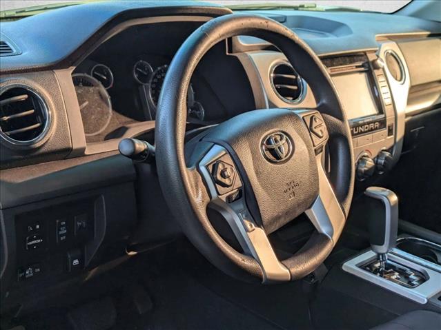 2016 Toyota Tundra SR5 photo 2