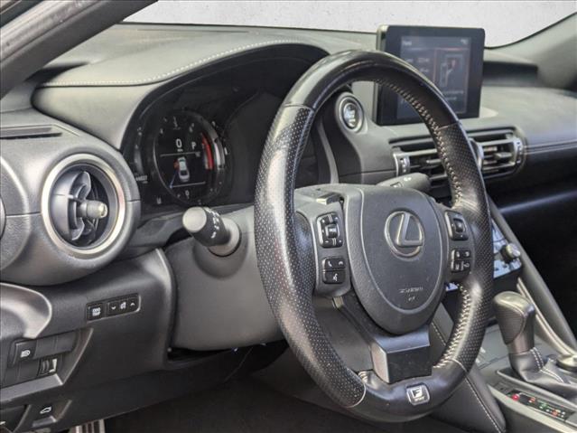 2021 Lexus IS 350 F SPORT photo 3