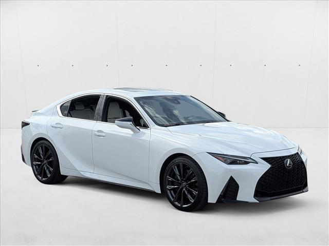 2021 Lexus IS 350 F SPORT photo 3
