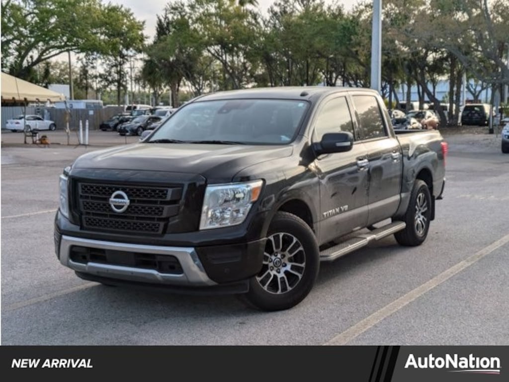 Used 2020 Nissan Titan SV Truck Crew Cab