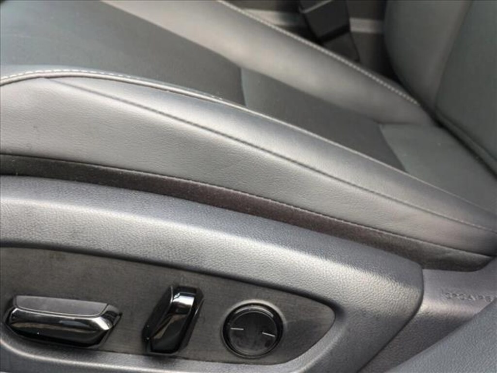 Certified 2023 Lexus ES 250  Sedan