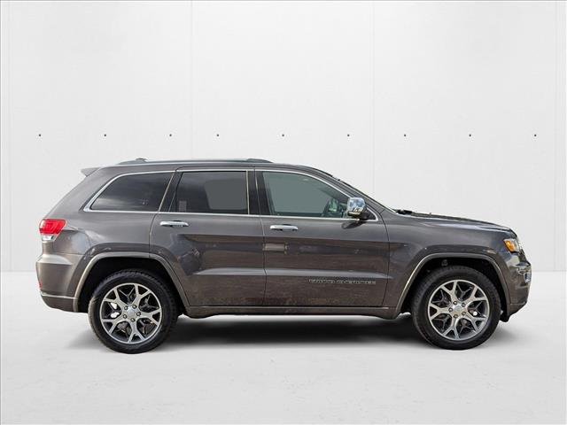 2019 Jeep Grand Cherokee Overland photo 2