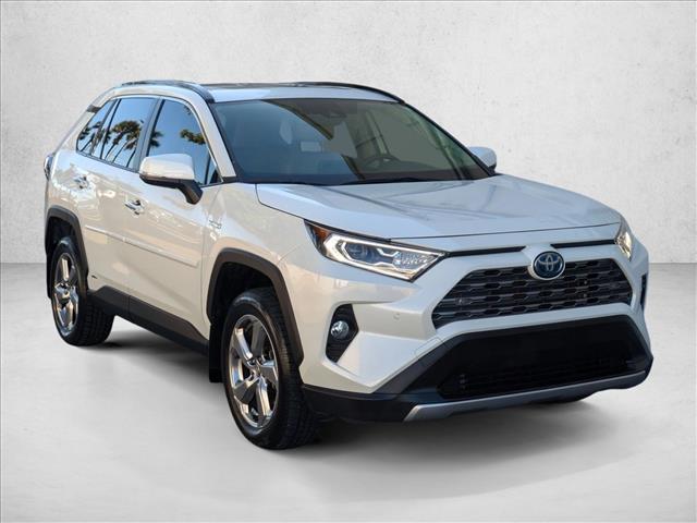 2020 Toyota RAV4 Hybrid Limited photo 3