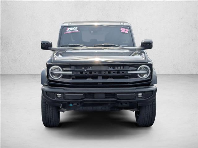 2022 Ford Bronco Outer Banks photo 2