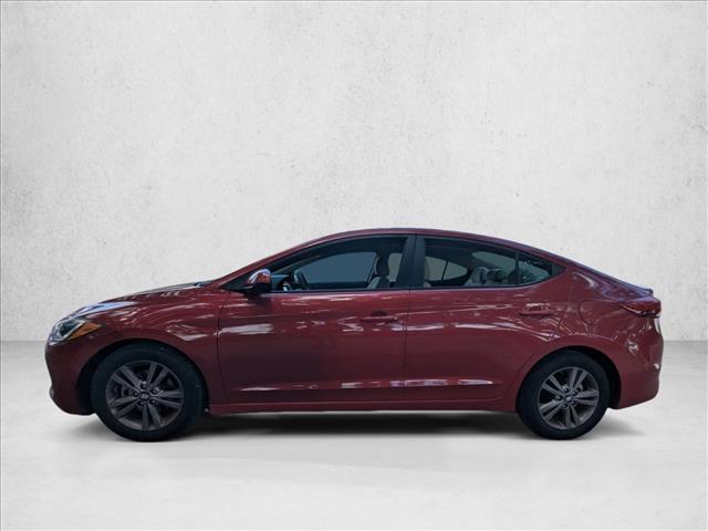 2018 Hyundai Elantra SEL photo 2