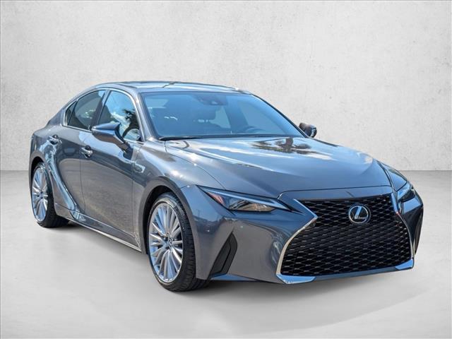 2025 Lexus IS 350 F SPORT photo 3