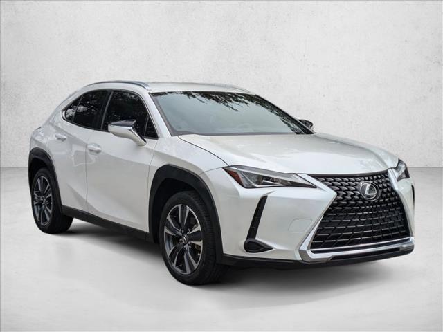 2022 Lexus UX 200 photo 4