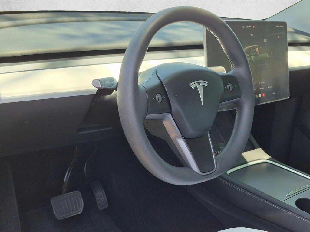 Used 2025 Tesla Model Y Long Range SUV