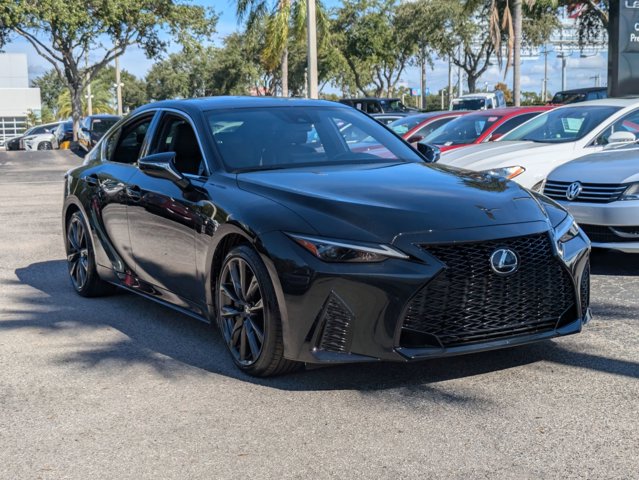 2025 Lexus IS 350 F SPORT photo 3
