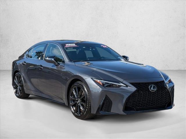 2024 Lexus IS 350 F SPORT photo 3