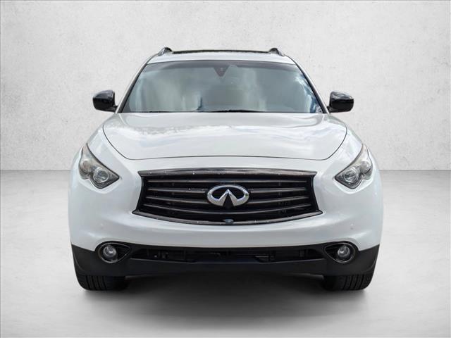 2016 Infiniti QX70 photo 2