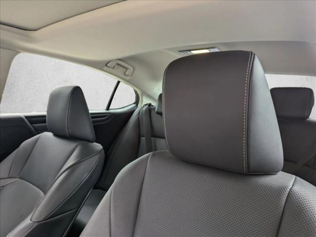 Used 2022 Lexus ES 350 Sedan