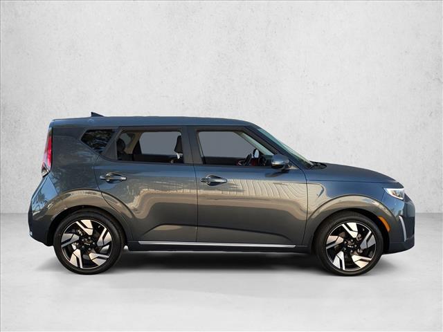 2023 Kia Soul GT-Line photo 3